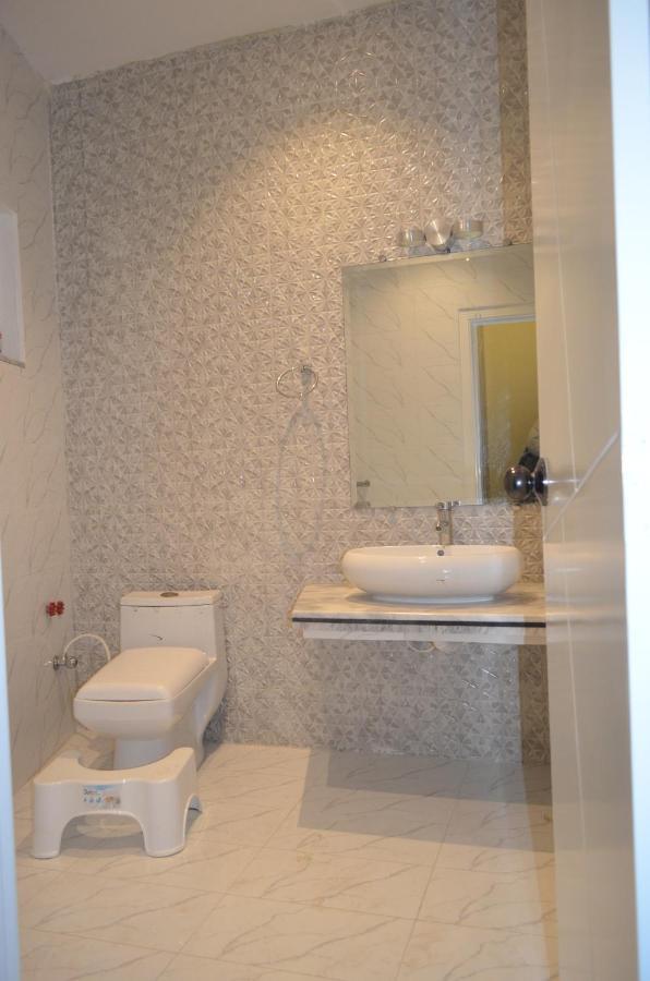 Aloche Apartments Murree Exterior foto